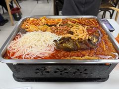 -在巷子里的烤肉店·螺蛳粉烤鱼·牛蛙(和美城店)