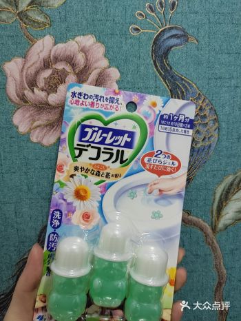 一只小熊可以挤出4-6朵