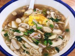 片儿川+蘑菇+油渣+荷包蛋+笋片-菊英面店(中山南路店)