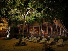 -Baan Ploy Samed Restaurant ร้านอาหารบ้านพลอยเสม็ด