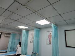 -李时珍中医馆·艾灸·推拿·针灸(佰港城馆)