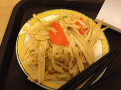 -西部马华清真兰州牛肉面·烧烤夜市(关东店)