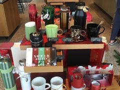-星巴克(上海汇锦里店)