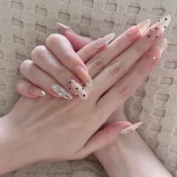 -斯馨·健康美甲美睫