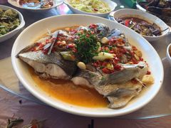 剁椒鱼头-山涧阁农家菜(南北湖店)