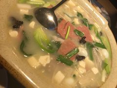 -阿洪锅贴王(小吃城店)