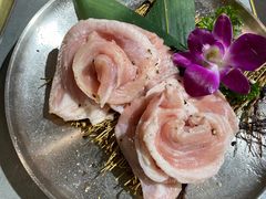 -围炉肉舍•炭烤活鳗•丹东海鲜烤肉(步行街店)