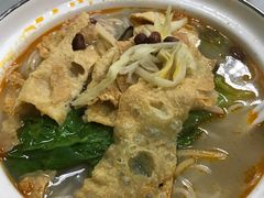 -丽丽三鲜螺蛳粉(田林路店)