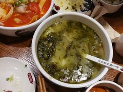 -渝是乎川渝小炒(新世界百货望京店)