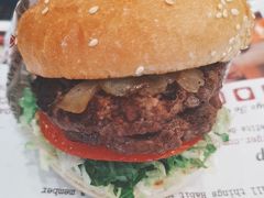 -The Habit Burger Grill 哈比特汉堡(爱琴海店)