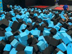 -Bounce Factory 反弹工厂蹦床公园(佛山店)