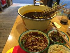 -拈签一笑黄牛肉辣卤串串