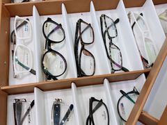 -广州宝岛眼镜武汉和光眼镜市场西区店