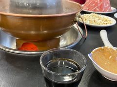 -楼外楼大刀肉传统火锅(西安大路店)