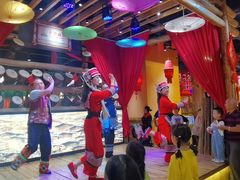 -老滇山寨•云南特色菜•地方菜•民族风情歌舞表演(金碧店)