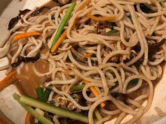 鸡丝凉米线-云海肴云南菜(正大广场店)