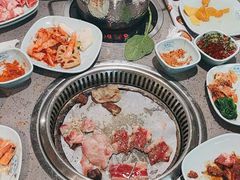 -金滏山烤肉·海鲜·火锅自助餐厅(襄阳万达店)