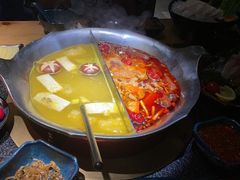 -湊湊火锅·茶憩(南京东路悦荟店)