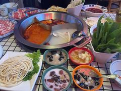 -山悦里 山野·鲜火锅(罗斯福广场店)