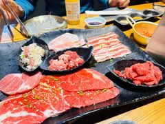 -金刚山黑牛炭火自助烤肉(西大望路店)