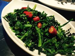 -龙巢盱眙龙虾·牛蛙·烧烤宵夜(八卦岭店)