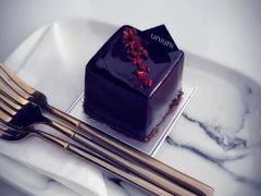 -UNI UNI(环亚凯瑟琳店)