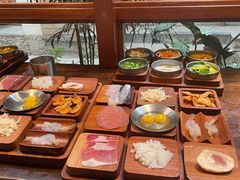 -银米·云南传统过桥米线(双廊黑金冠店)