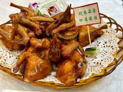 -津津菜馆(绝没分店)