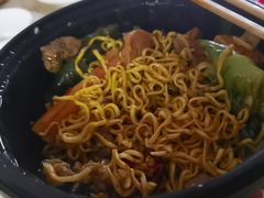 -红渡小香·牛肉麻辣香锅(车站南路店)