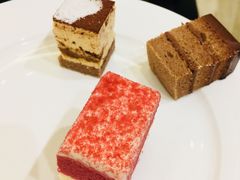 -东方红海鲜百汇(国际大厦店)