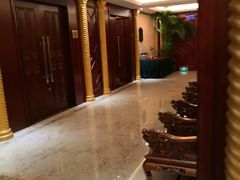 -山明水秀大饭店