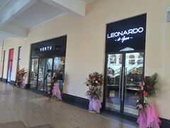 -王府井奥莱临潼小镇(临潼店)