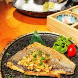 广州首家海钓烧鸟店全景投影仪沉浸式用餐 