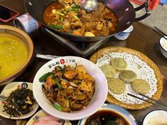 -富正毅三下锅·湘西韵味(天门山索道店)