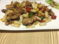 藕带炒脆肠-渔太泰漓江小馆·广西融合菜(西街店)
