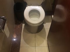 -亮马河饭店翠雅咖啡厅