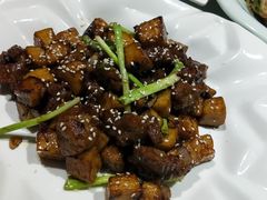 -铜锣湾·有麝自然香(渝北财富中心店)