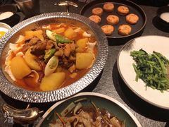 沙湾原始大盘鸡-丝路金桃·新疆菜(徐汇店)