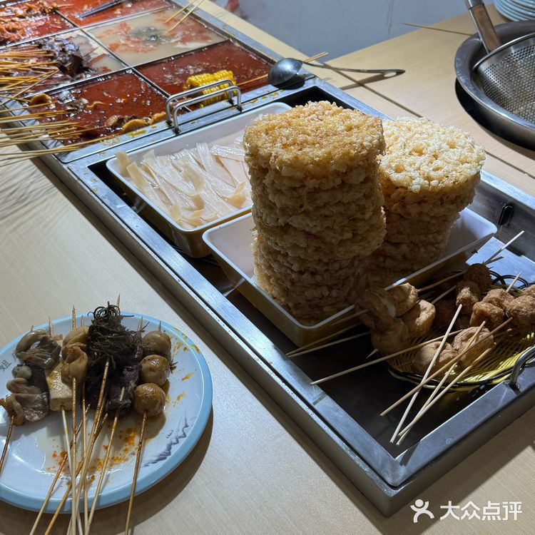 卫姐麻辣烫｜经典北方串串香🍢