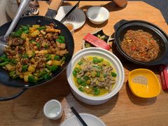 -聚鑫朋酸菜肥肠(九龙仓店)