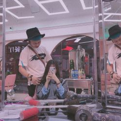 -BULB STUDIO 巴柏明星发型工作室