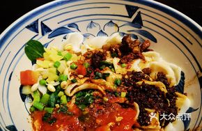 Special Six-in-One Old Bowl Noodles
