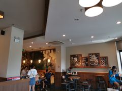 大堂-星巴克(无锡百联奥特莱斯店)