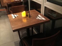 靠窗位-Geneva日内瓦餐厅(西郊宝成花苑店)