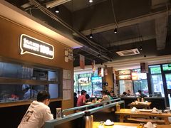 大堂-木屋烧烤(万德庄店)