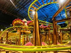 -蓝精灵乐园·世茂精灵之城主题乐园