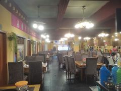 大堂-峰瑞藏地美食·石锅鸡·牦牛肉(大昭寺品牌店)