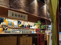 -八月美食小馆(银泰城总店)