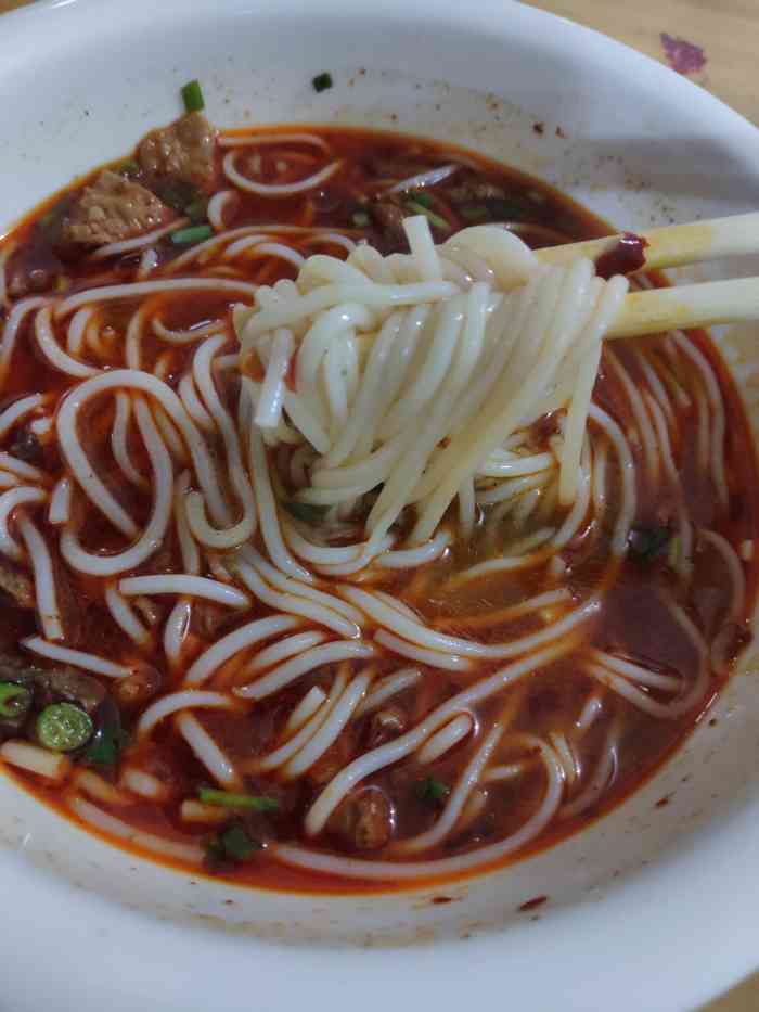 龙引凤抚州特色汤粉-"黑石这边的面馆,口味都不差! 这家吃过.