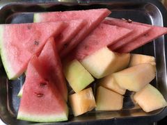 -三圣里·中餐宴请·自助烤肉·烤全羊·柴火鸡(旗舰店)